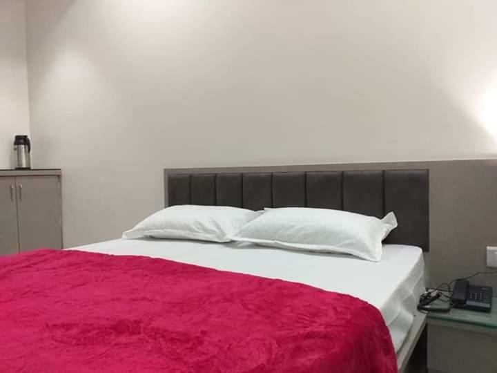 Hotel Diamond Castle Pāli 외부 사진